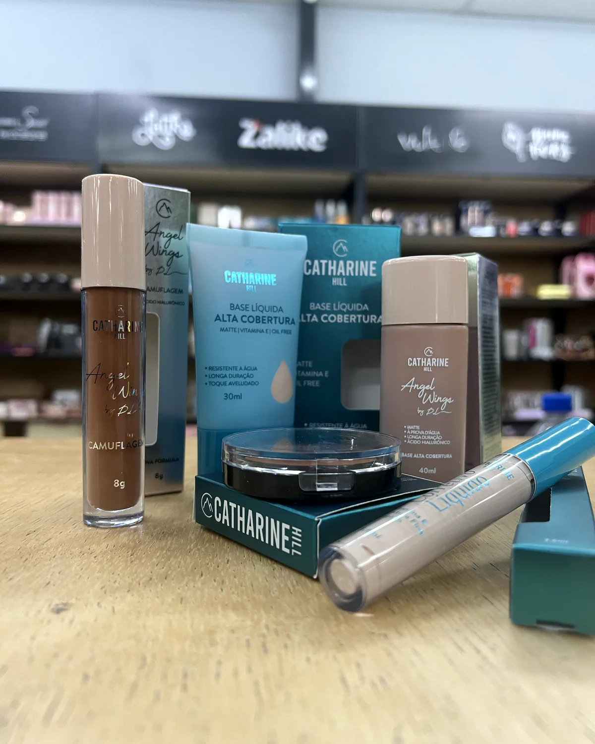 Produtos de maquiagem na Yumi Cosméticos no Kobrasol